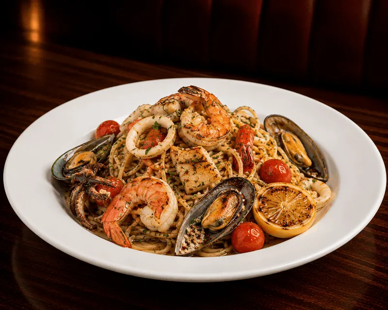 Seafood Aglio E Olio